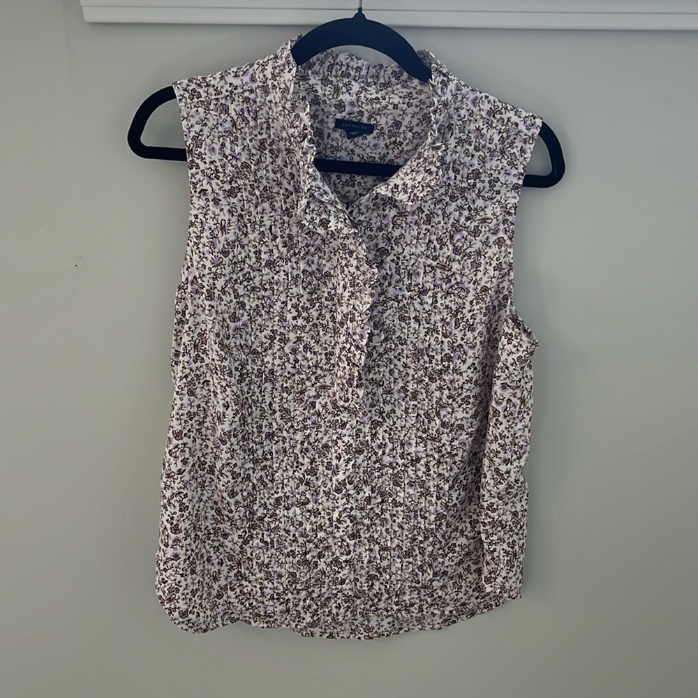Ann Taylor sleeveless blouse / size large